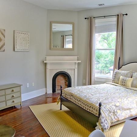 2 Bedroom Newly Renovated Townhome In Historic Savannah Exteriör bild