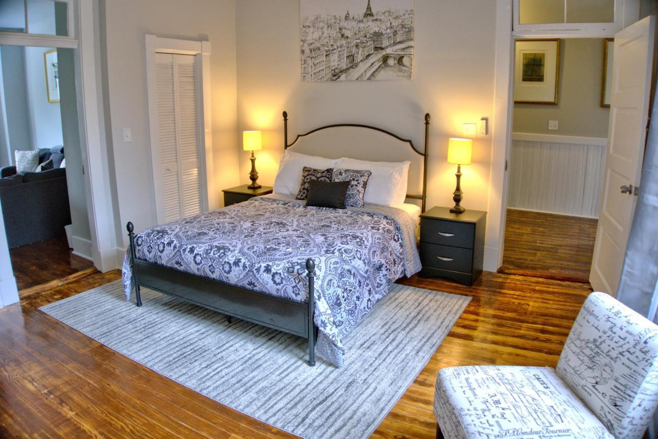 2 Bedroom Newly Renovated Townhome In Historic Savannah Exteriör bild